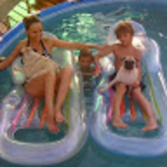 Meet your Posher, Kristin - Picture 1 of 1